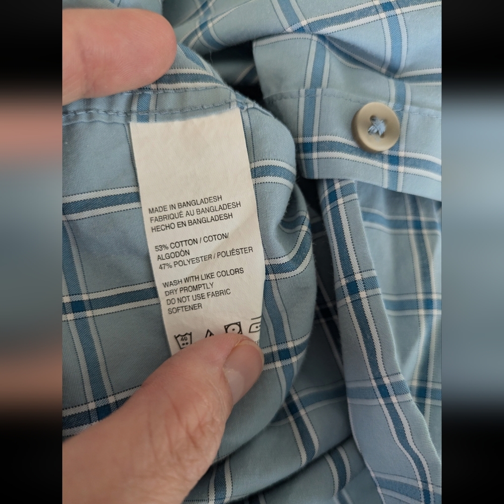 Button down - Picture 3 of 5